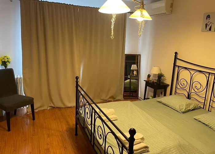 With Gorgeous View Of Center * Bucarest